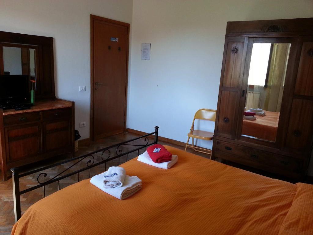 A Due Passi Dal Centro Rooms For Rent Пиза Номер фото