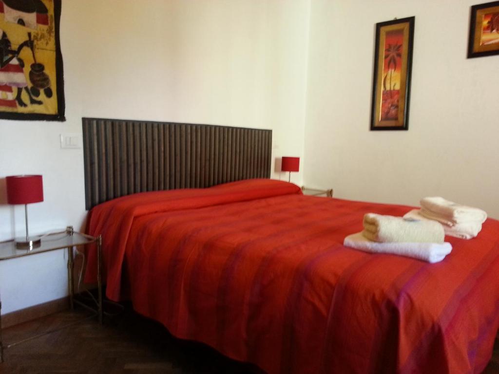 A Due Passi Dal Centro Rooms For Rent Пиза Номер фото